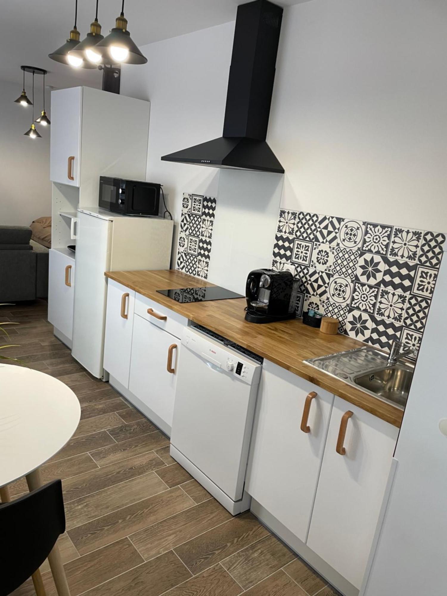Studio Bien Situe & Tout Equipe Dans Une Maison Scionzier Exteriör bild